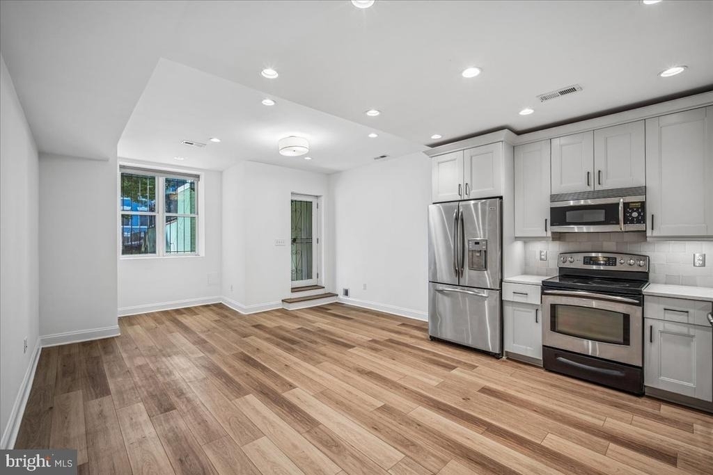 1317 Harvard Street Nw - Photo 4