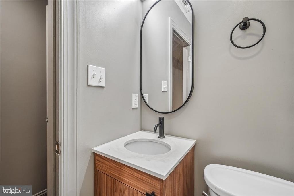 1317 Harvard Street Nw - Photo 13