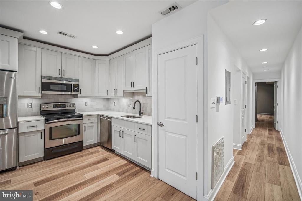 1317 Harvard Street Nw - Photo 7