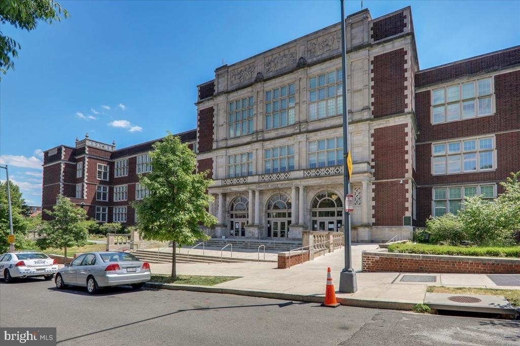 1317 Harvard Street Nw - Photo 22