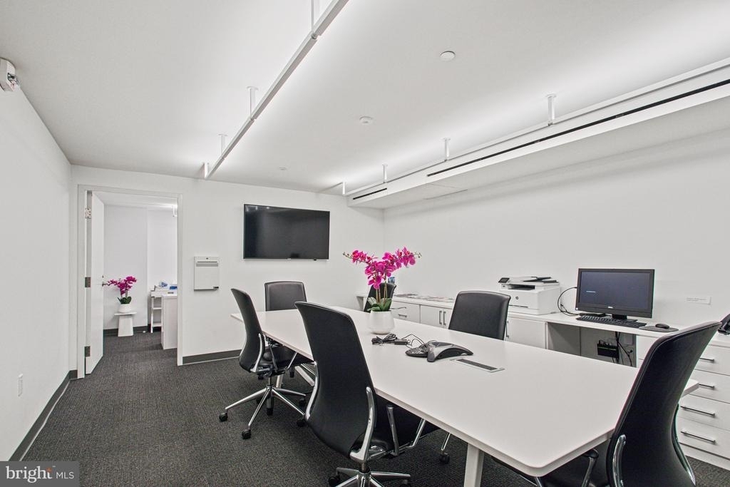 1111 24th Street Nw - Photo 41