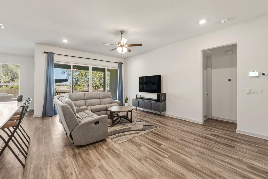 1640 Flying Horseshoe Bnd - Photo 34