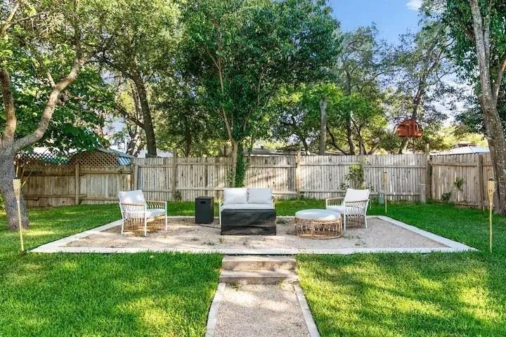 7009 Whispering Oaks Dr - Photo 16