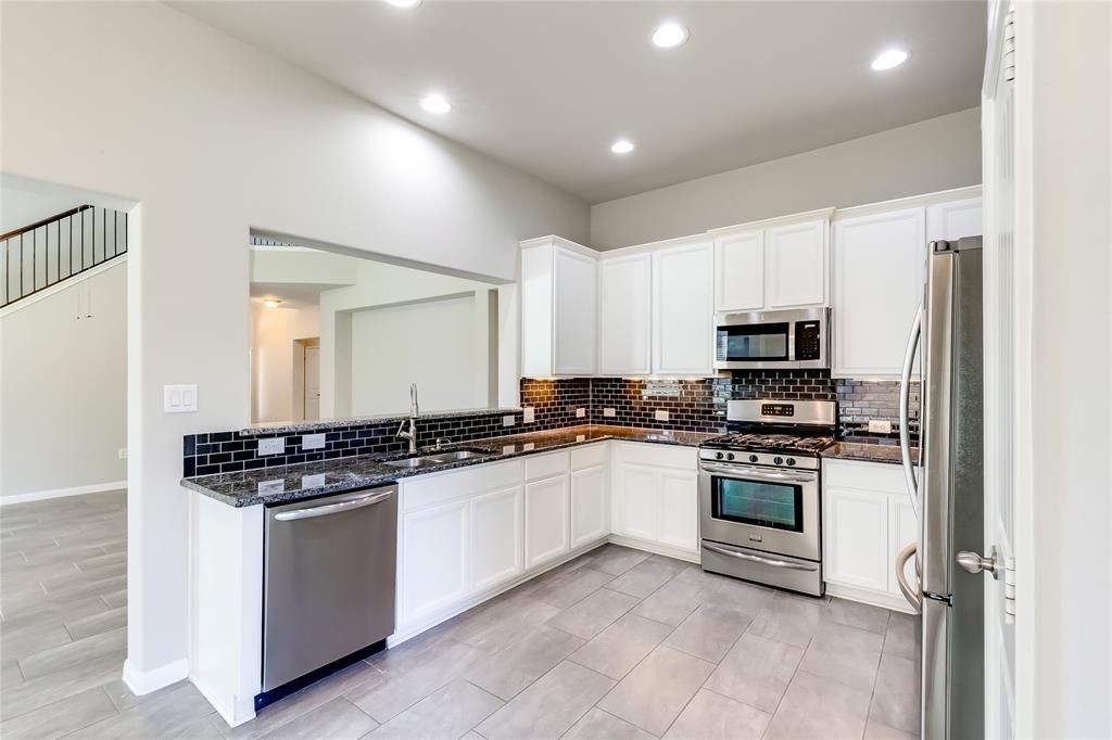 11608 Reading Ct - Photo 11