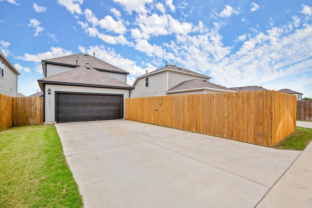 11804 Clayton Creek Ave - Photo 23