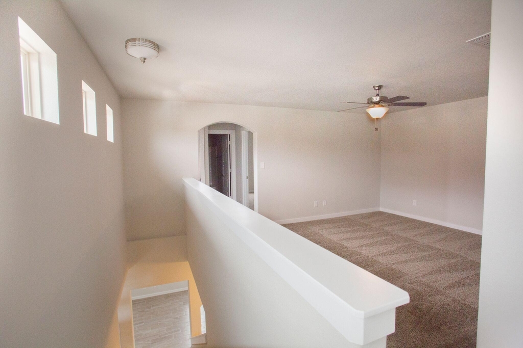 113 Lakeview Ct - Photo 8