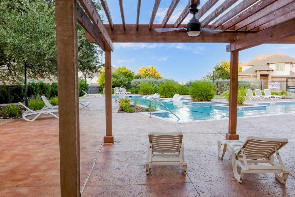 726 Kingston Pl - Photo 0