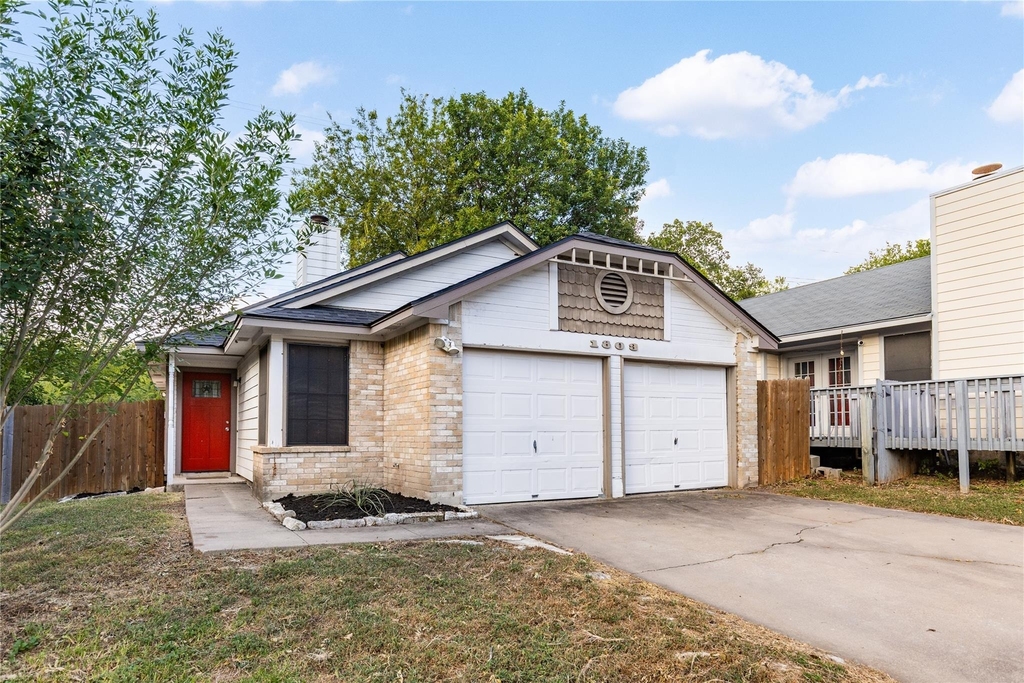 1803 Heatherglen Ln - Photo 3