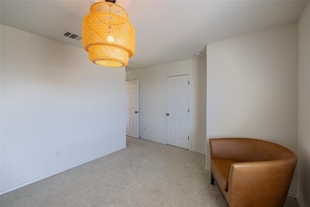 6300 Routenburn St - Photo 20