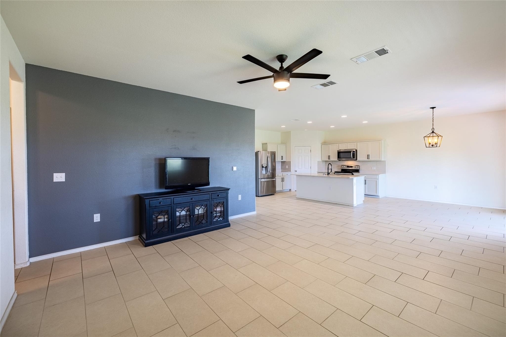 6300 Routenburn St - Photo 14