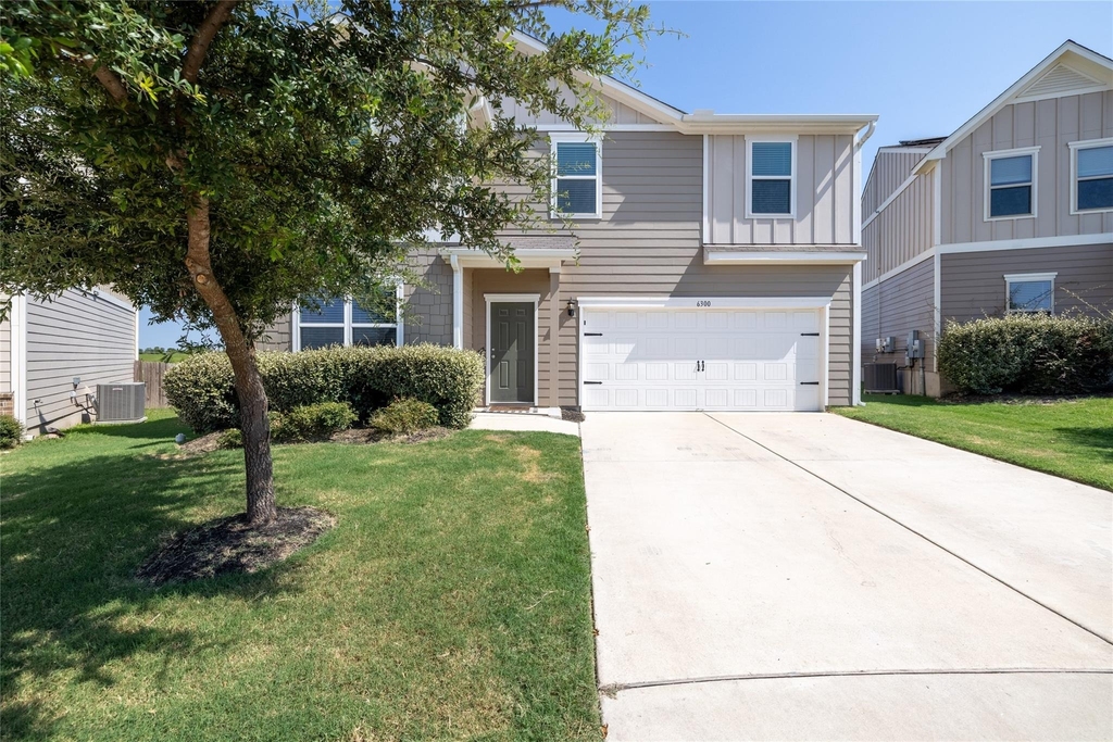 6300 Routenburn St - Photo 1