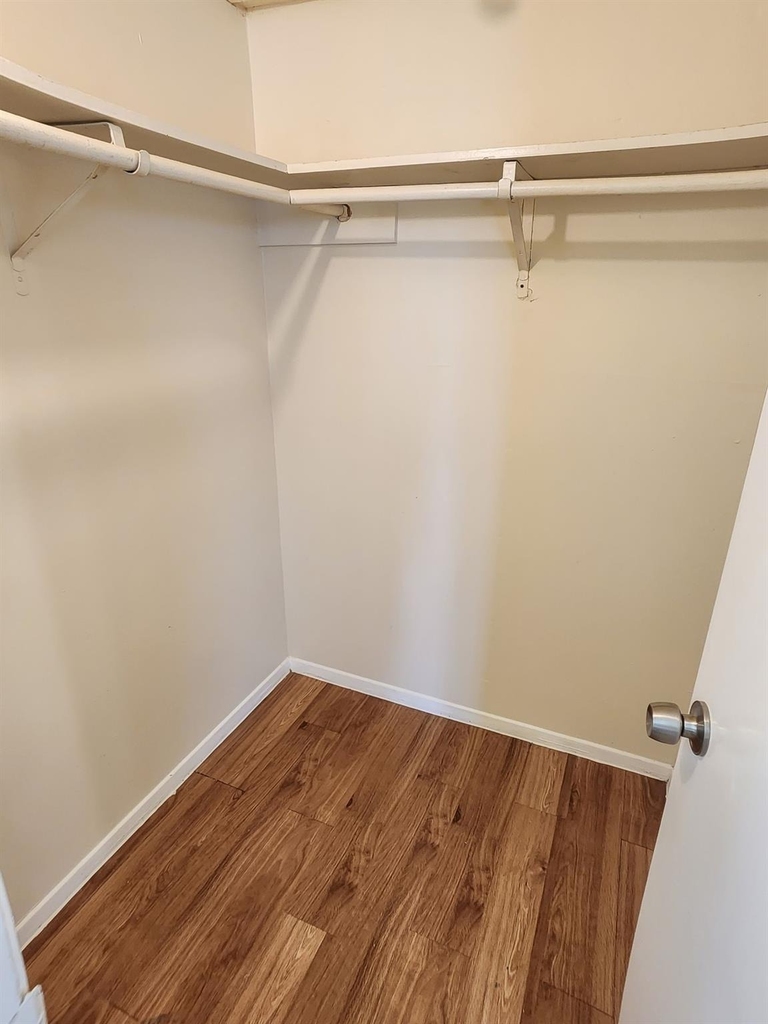 924 E Dean Keeton St - Photo 12