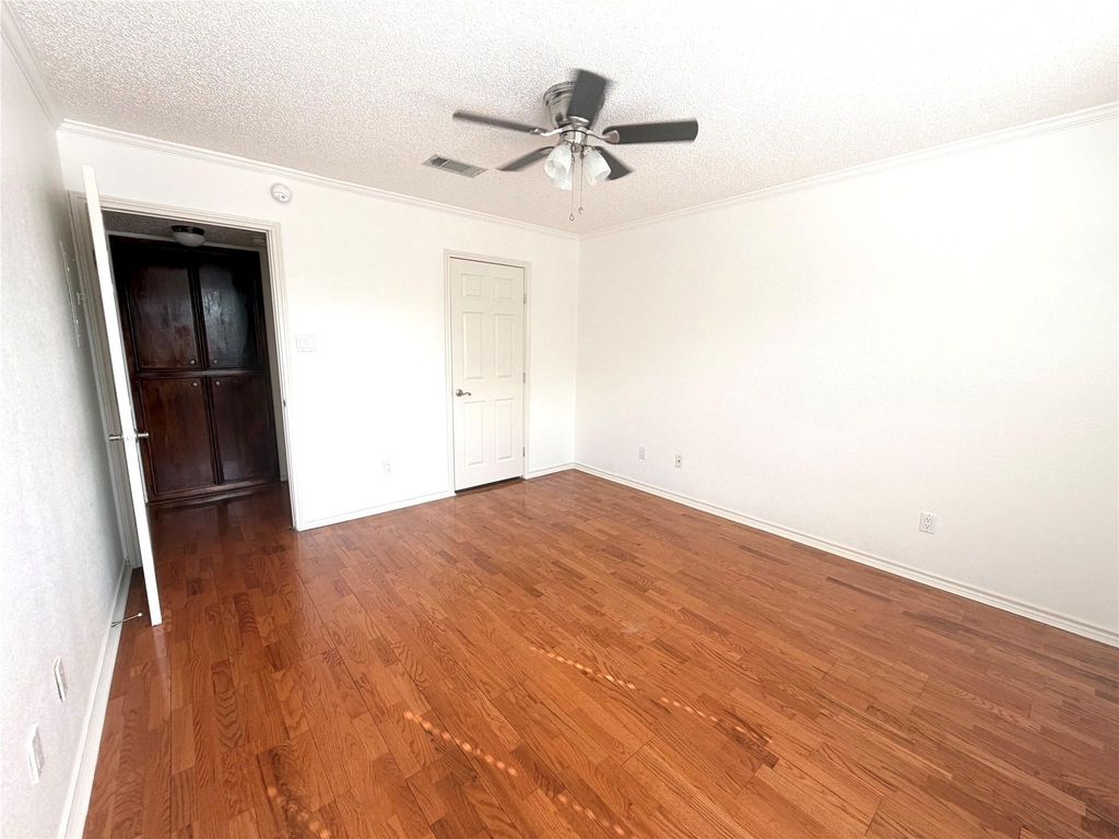 2508 W 12th St - Photo 10