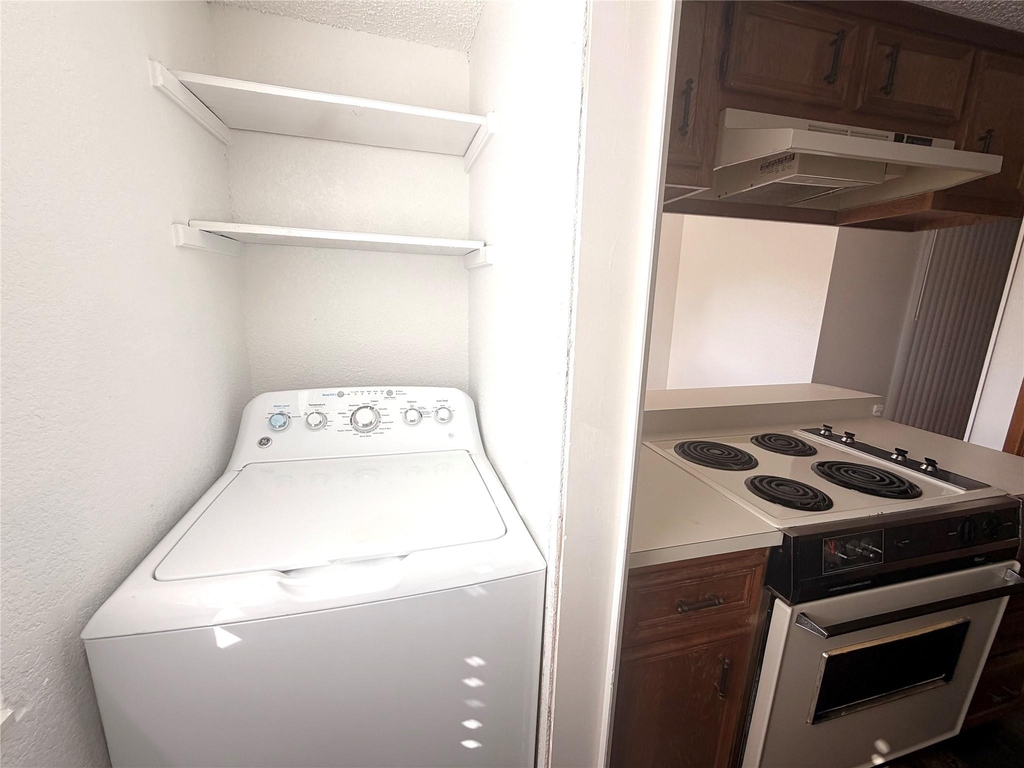 2508 W 12th St - Photo 15