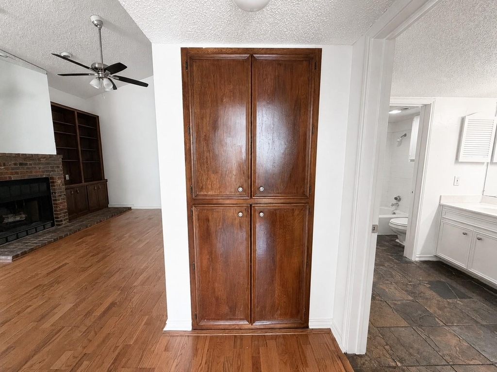 2508 W 12th St - Photo 8