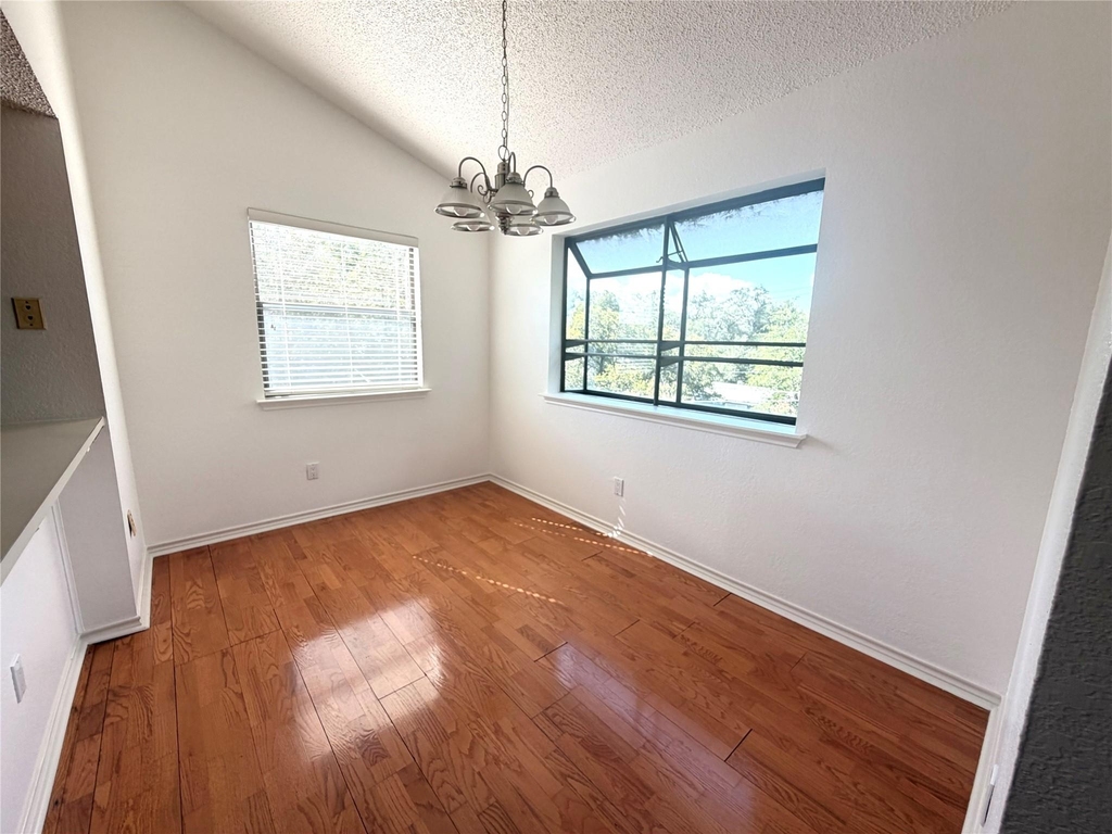 2508 W 12th St - Photo 3