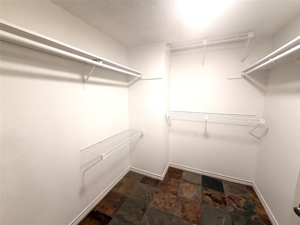2508 W 12th St - Photo 13