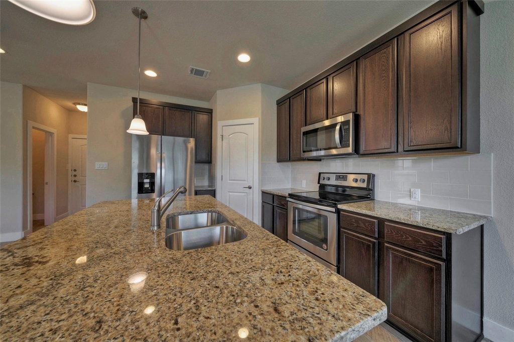 508 High Tech Dr - Photo 6