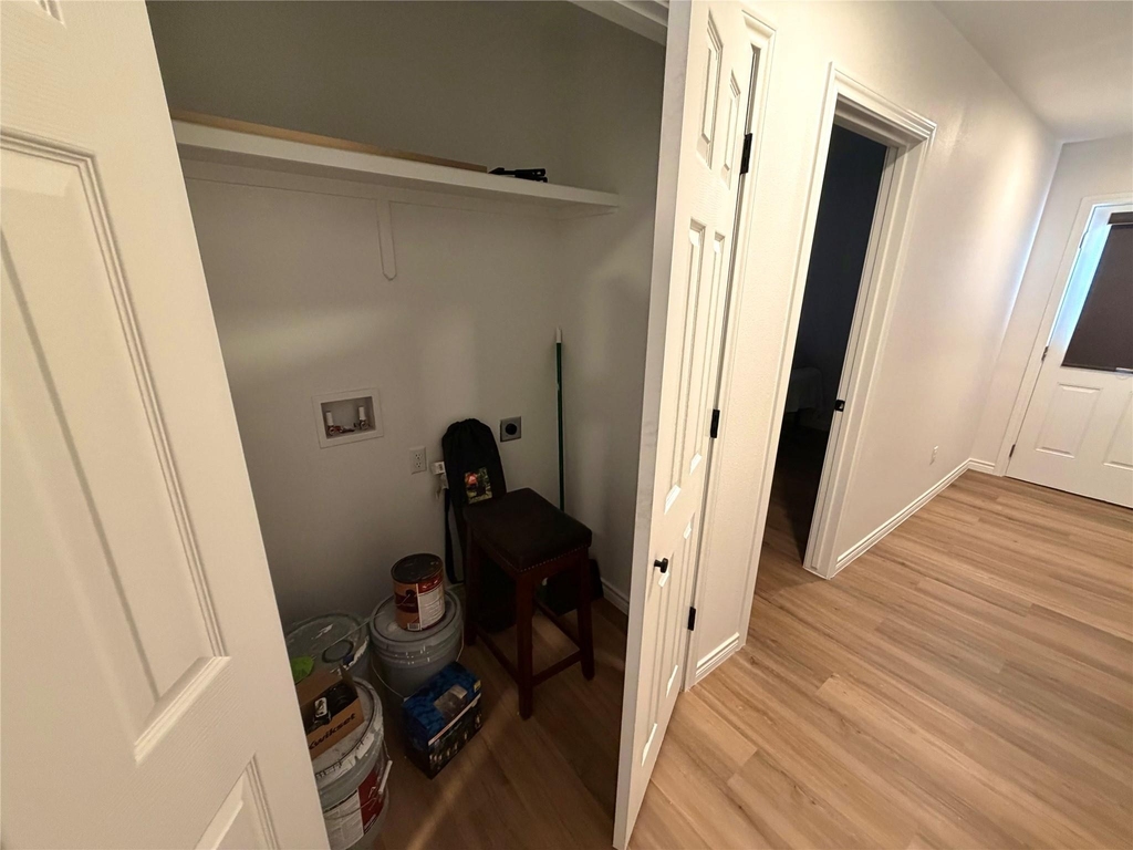 1107 Neches St - Photo 12