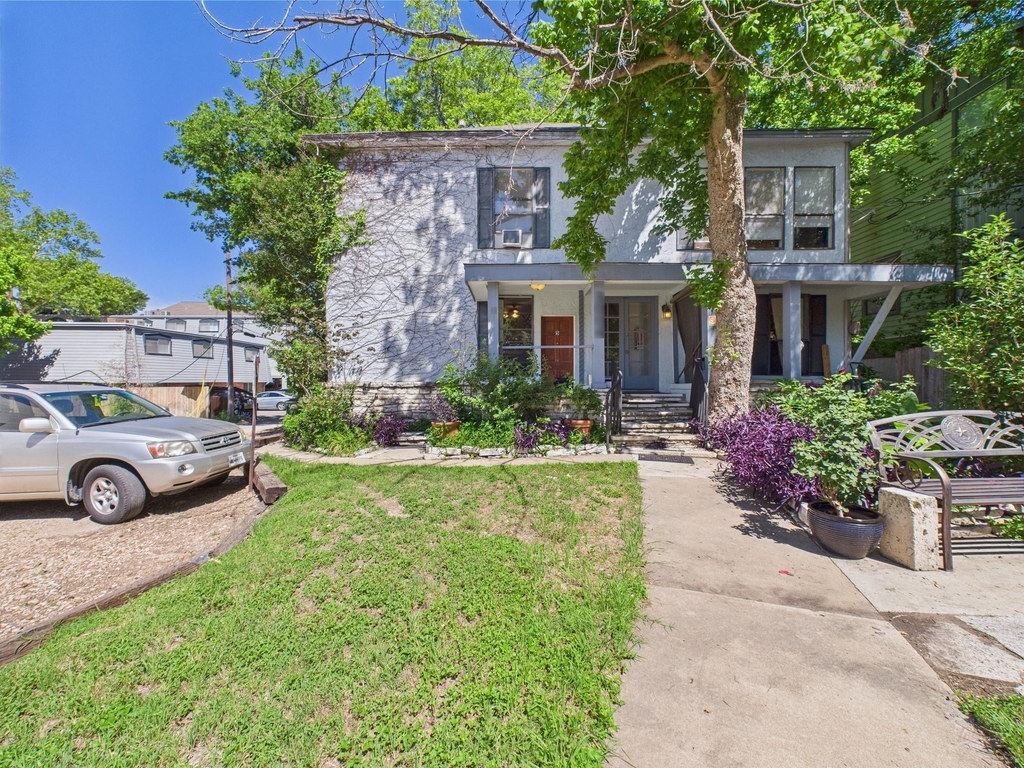3006 Duval St - Photo 4