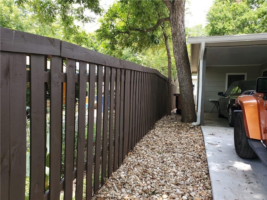 1408 Broadmoor Dr - Photo 19