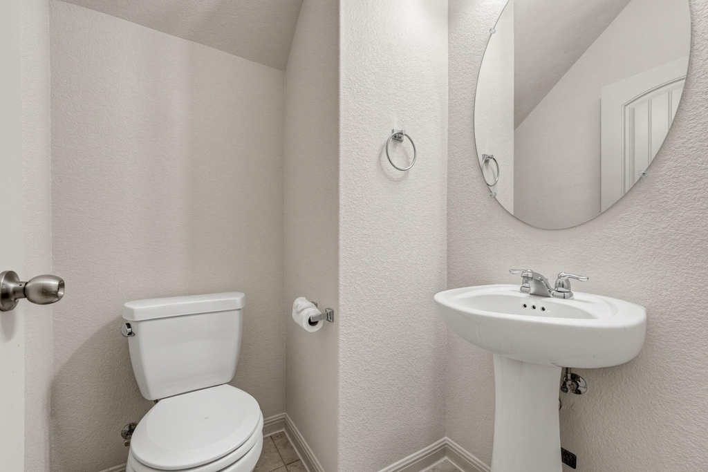 2410 Great Oaks Dr - Photo 19