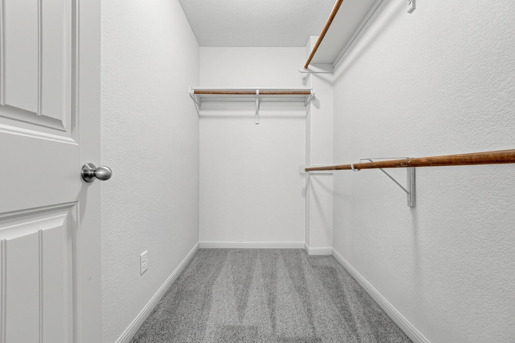 2410 Great Oaks Dr - Photo 23