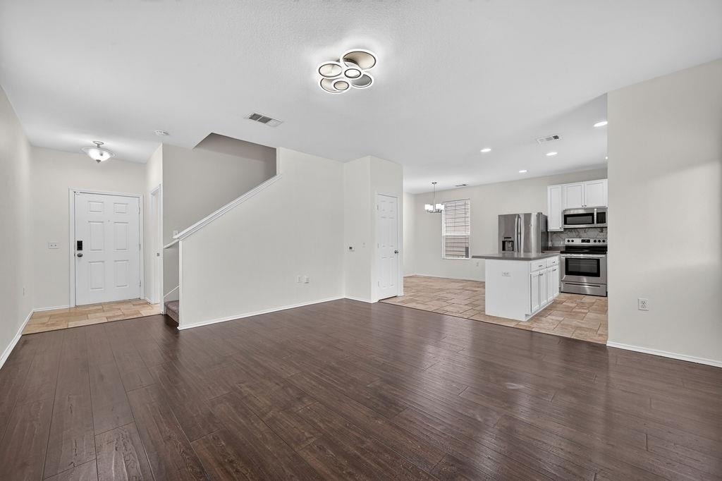 9420 Southwick Dr - Photo 4