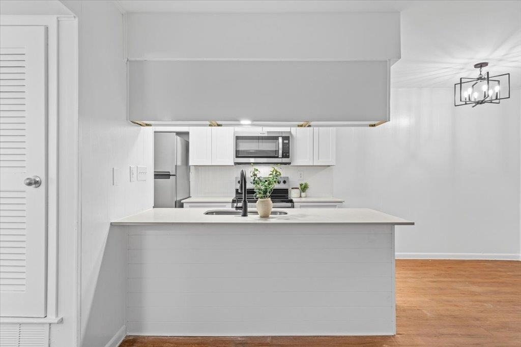 3704 Speedway - Photo 18