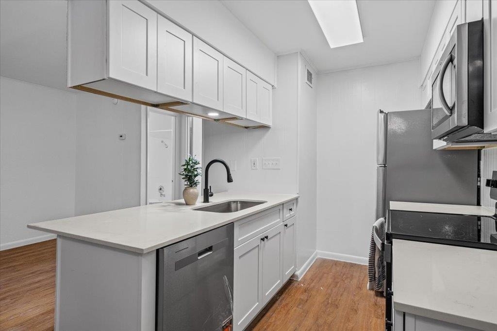 3704 Speedway - Photo 11
