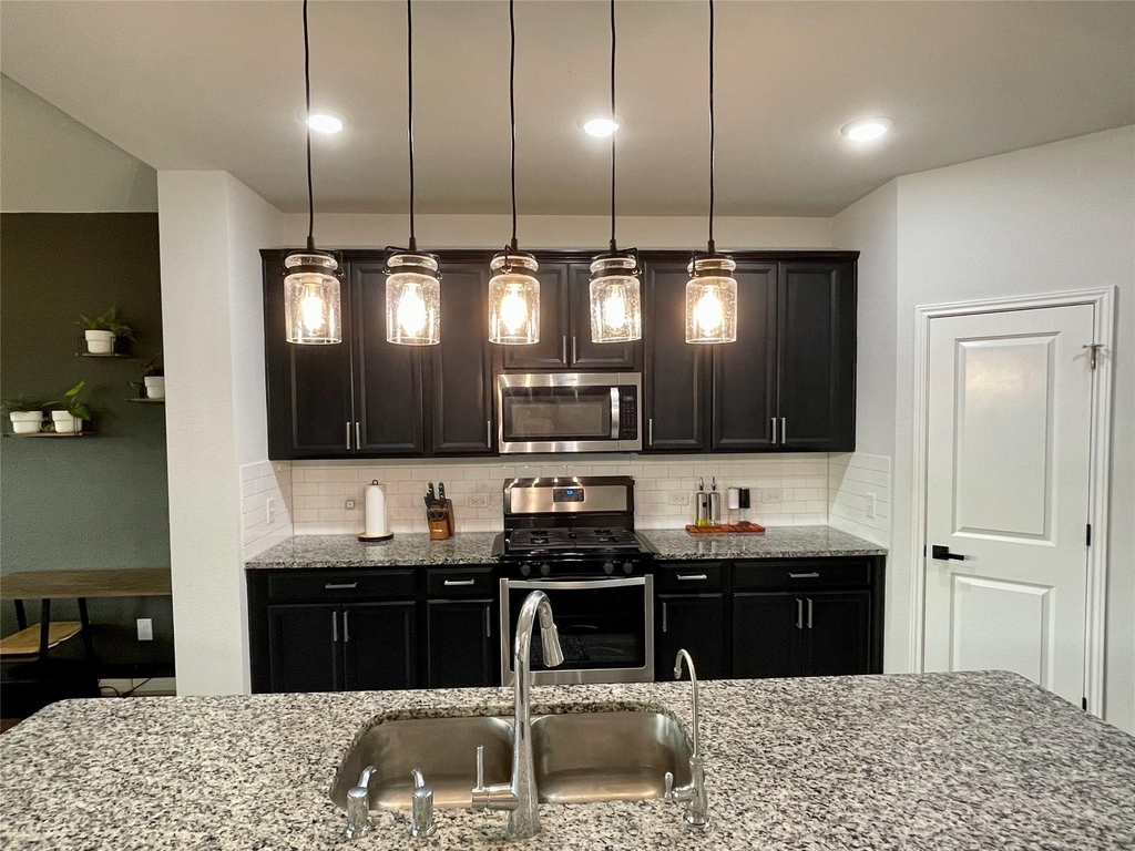 17214 Antioch Ave - Photo 4
