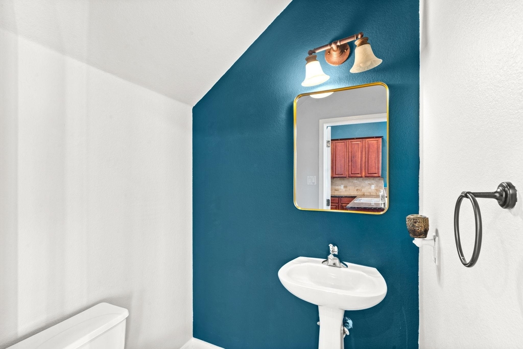 6704 Menchaca Rd - Photo 7