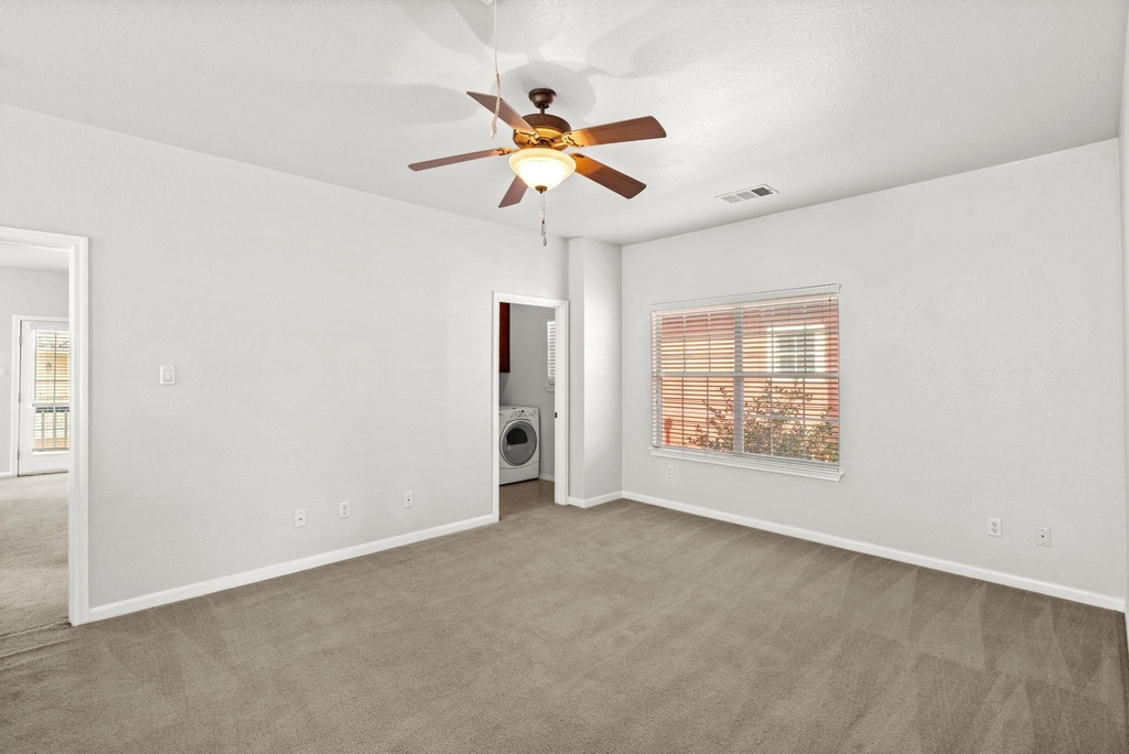 6704 Menchaca Rd - Photo 8