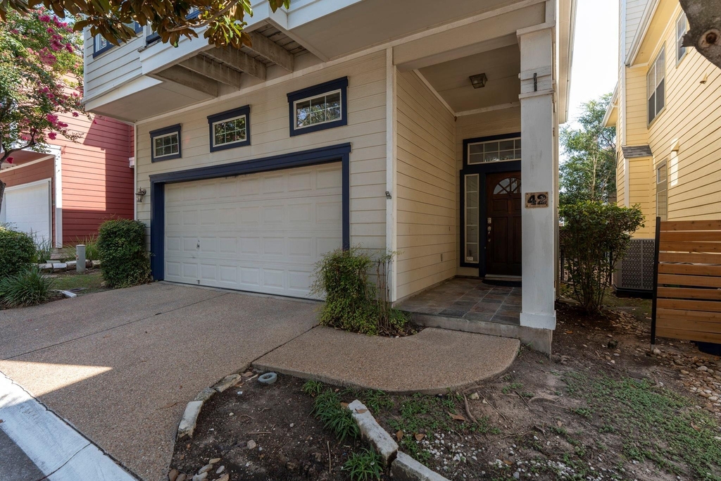 6704 Menchaca Rd - Photo 1