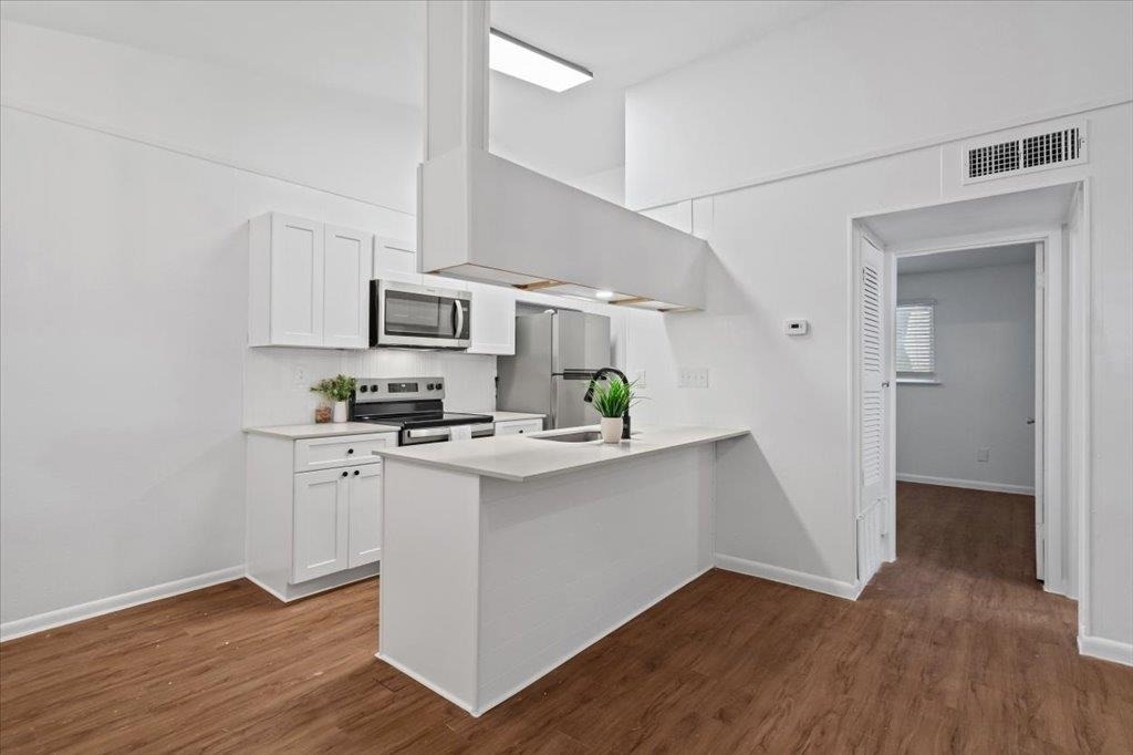 3704 Speedway - Photo 10