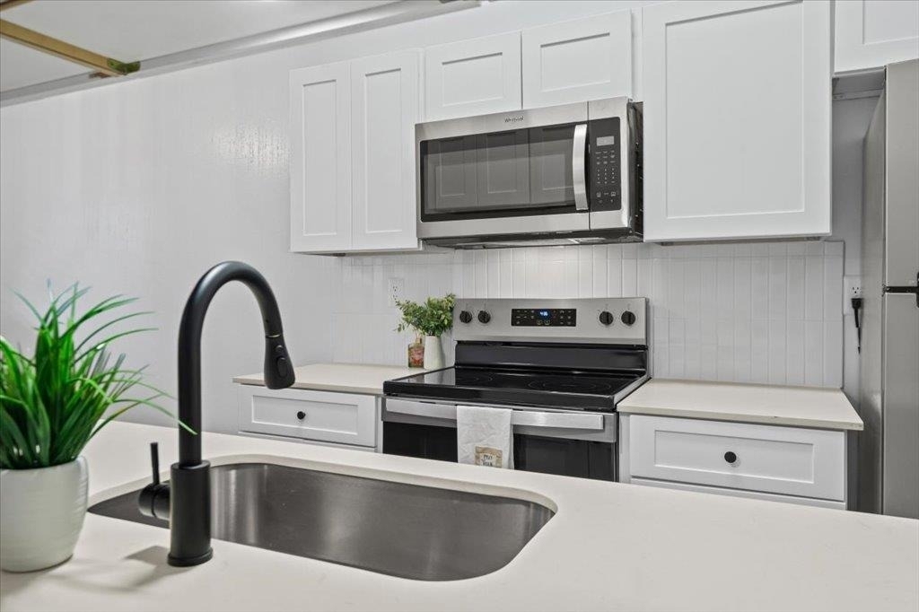 3704 Speedway - Photo 15