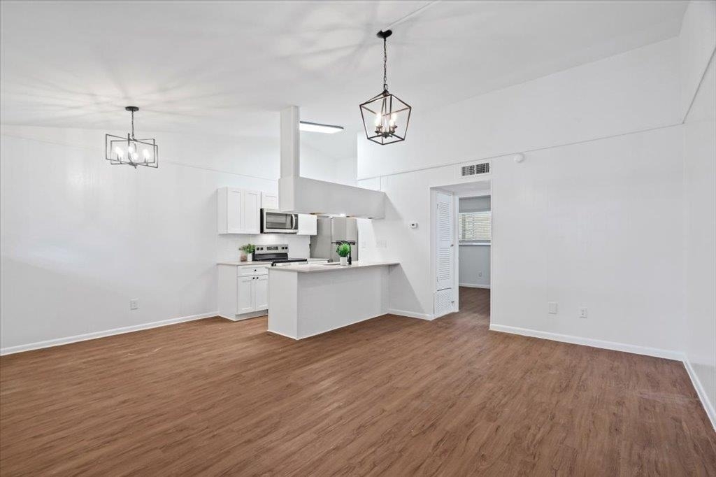 3704 Speedway - Photo 5