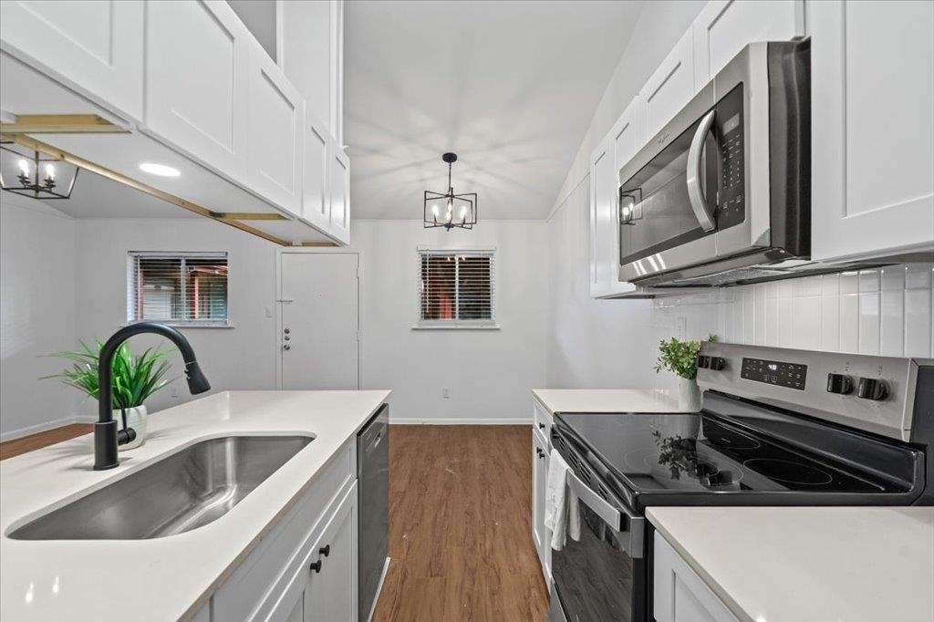 3704 Speedway - Photo 16
