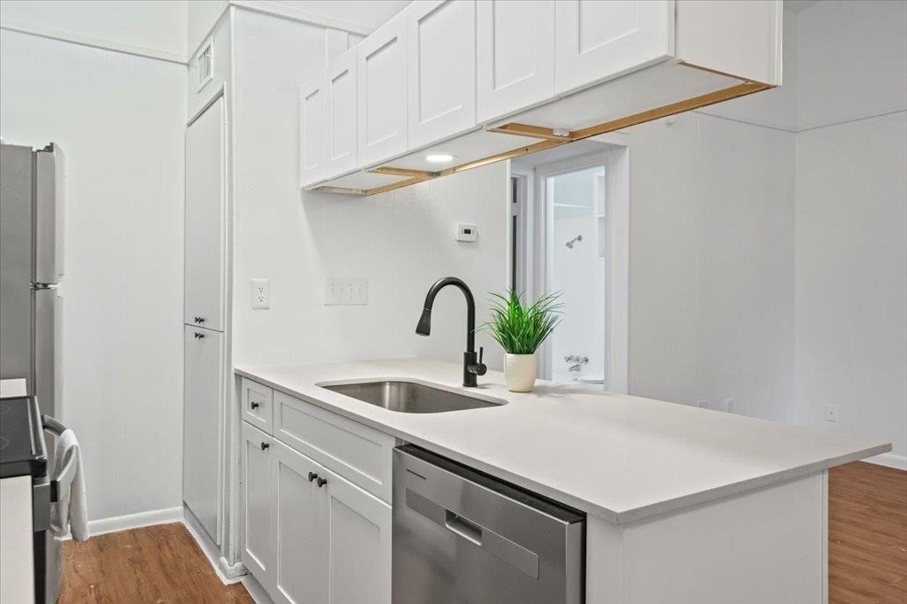 3704 Speedway - Photo 14
