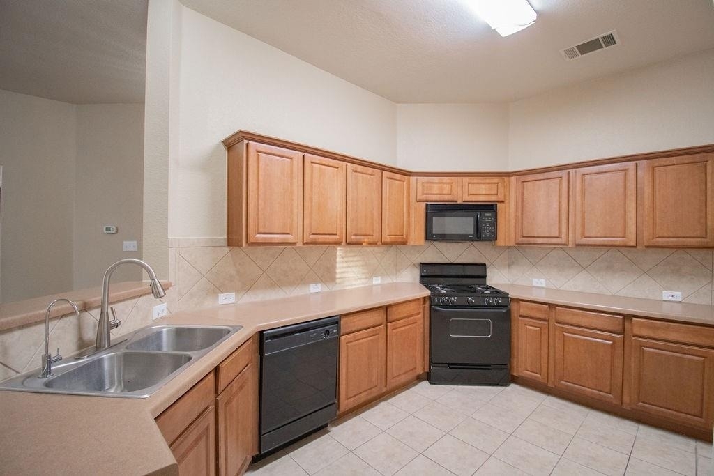 312 Pheasant Rdg - Photo 9