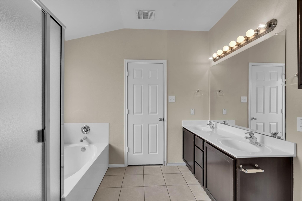 9616 Fratelli Ct - Photo 13
