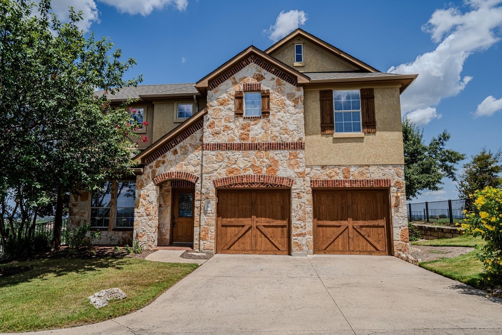 16 Mountain Terrace Cv - Photo 0