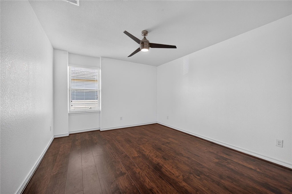 7634 Leonardo Dr - Photo 12