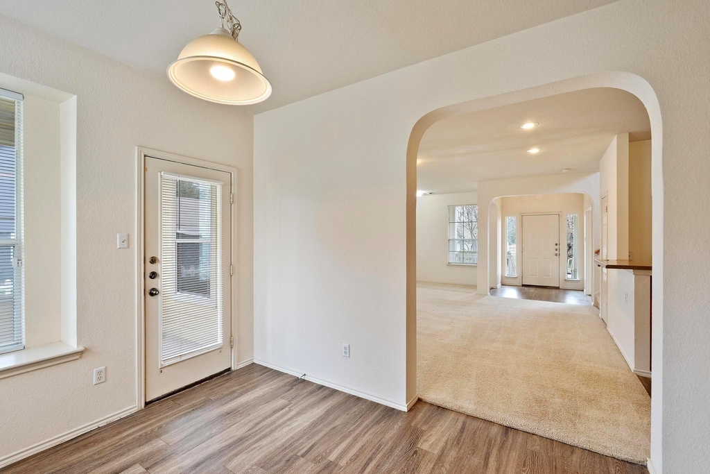 570 Hogan - Photo 11