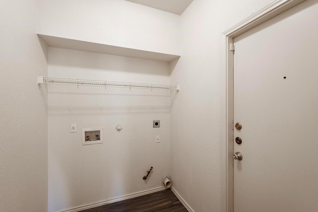 570 Hogan - Photo 12