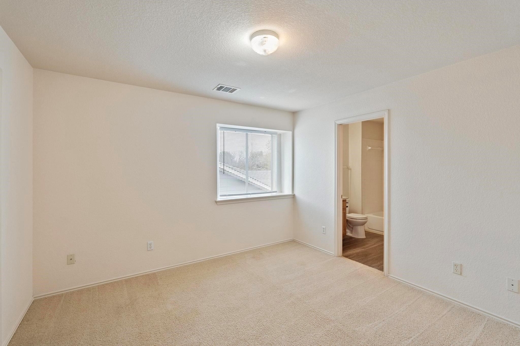 570 Hogan - Photo 15