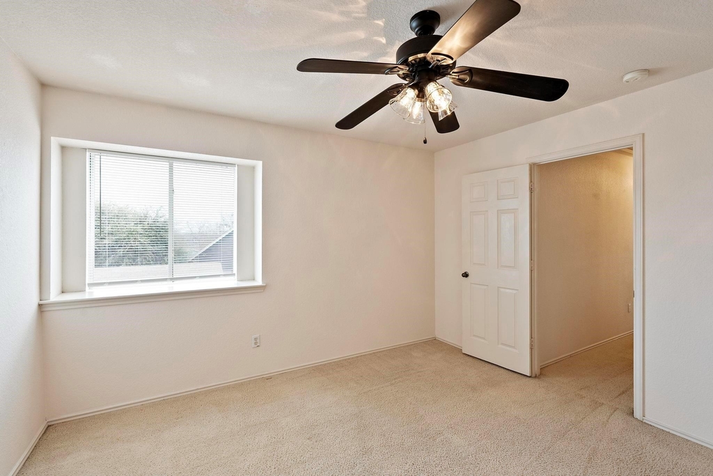 570 Hogan - Photo 19