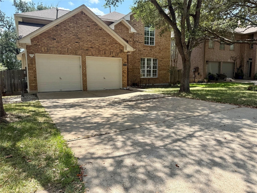 11112 Marden Ln - Photo 0