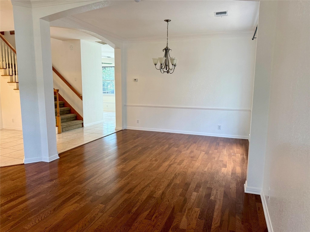 11112 Marden Ln - Photo 4