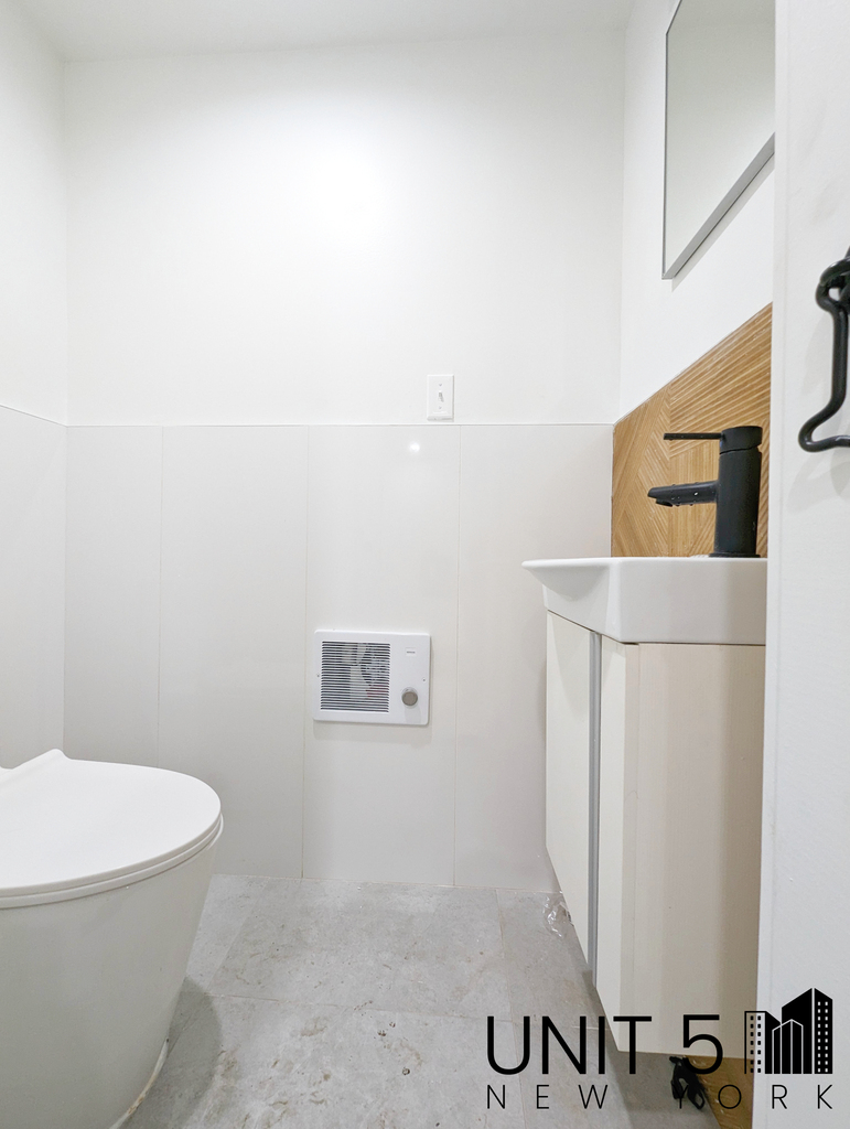 253 Clarkson Avenue - Photo 8